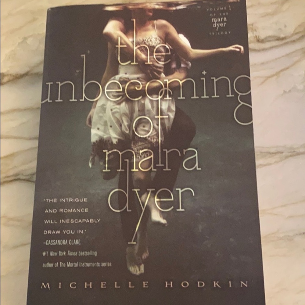 The Becoming of Mara Dyer